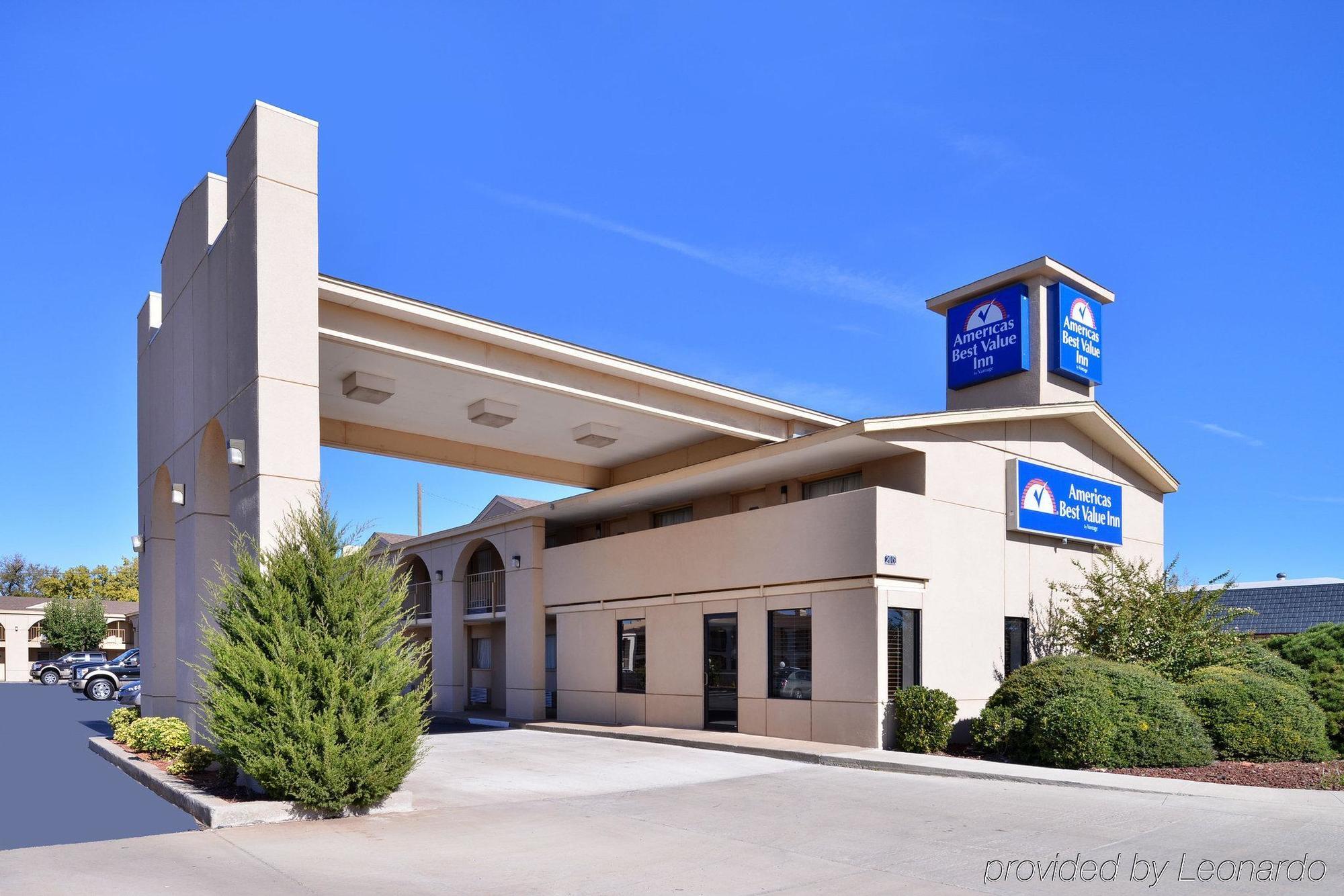 Executive Plus Inn And Suites Elk City Εξωτερικό φωτογραφία