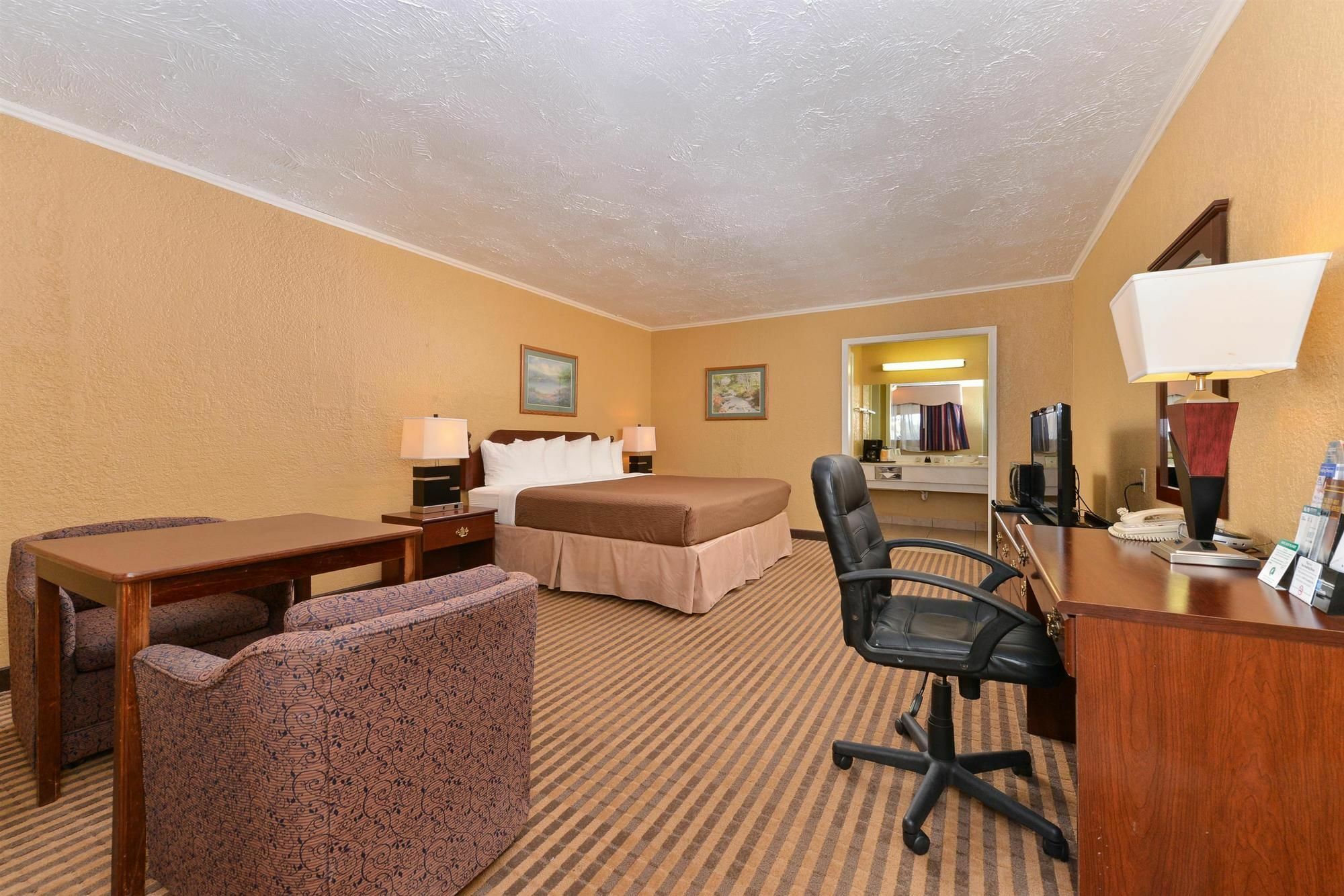 Executive Plus Inn And Suites Elk City Εξωτερικό φωτογραφία